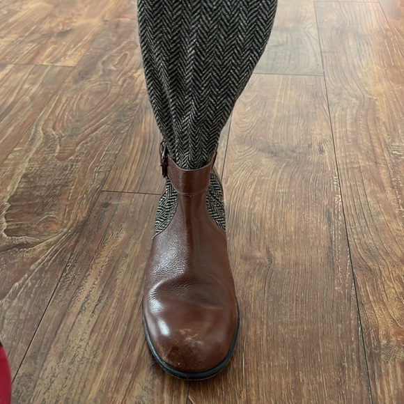 Anthropologie boots- Size 9 - Picture 3 of 8